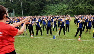 1,000 ComfortDelGro Cabbies Participate in Mass Workout to Keep Fit